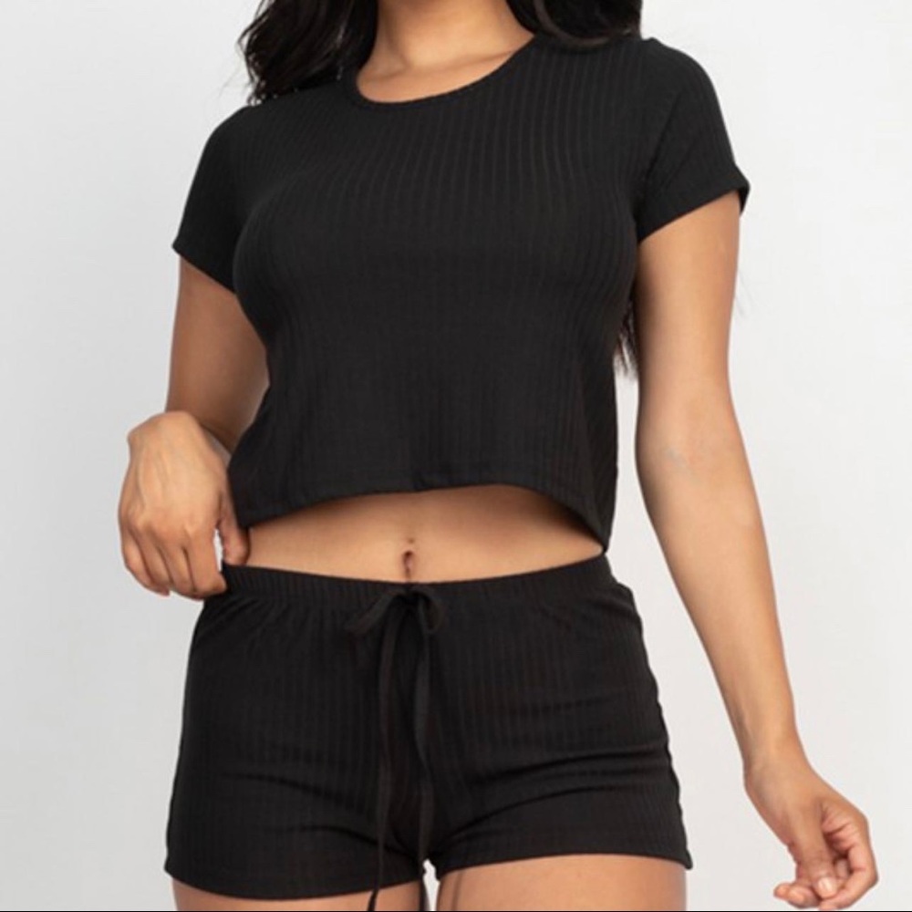 Black Lounge Set